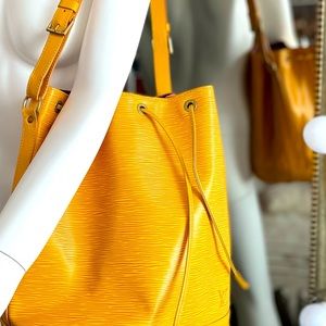 LOUIS VUITTON Noe GM YELLOW Epi Leather Authentic!